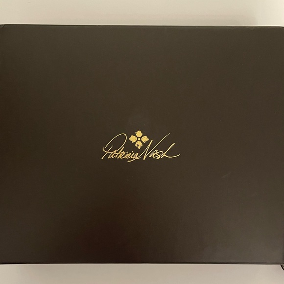 Patricia Nash Cassini Wristlet Tooled Turquoise NWT & GIFT BOX 🎁 - Picture 7 of 7